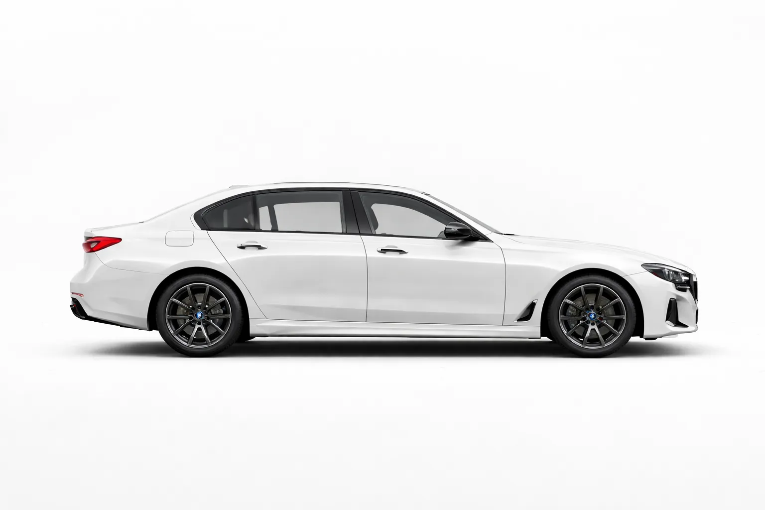 ProRido luxury class chauffeur-driven car rental for elite travel in India
