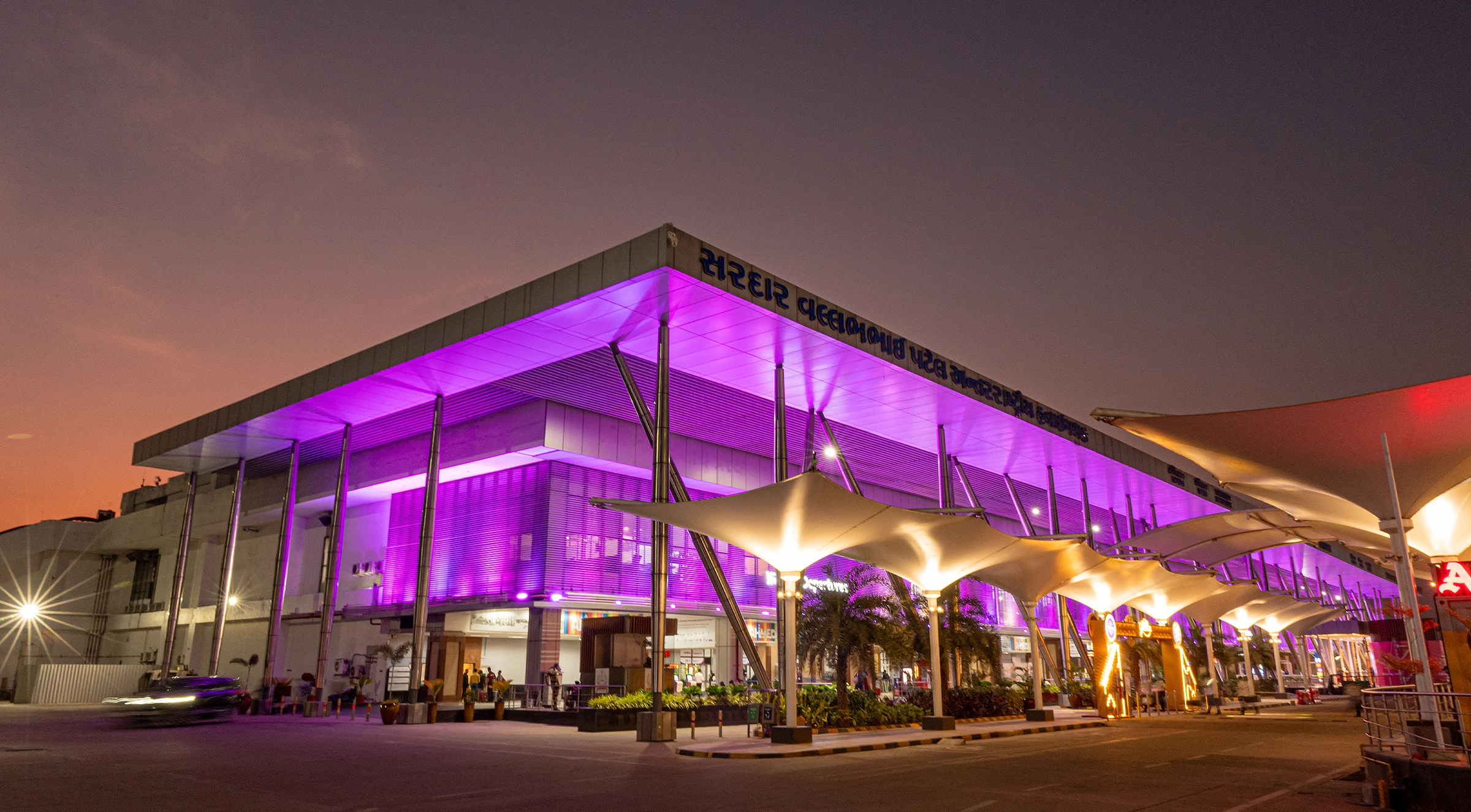 Ahmedabad - Sardar Vallabhbhai Patel International Airport, ProRido airport cab service at Sardar Vallabhbhai Patel International Airport Ahmedabad