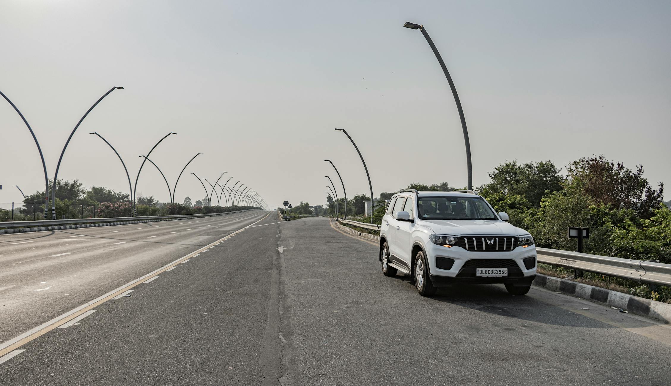 delhi to agra cab luxury chauffeur taj mahal 4